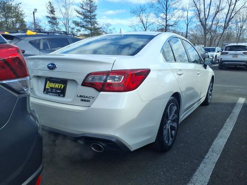 Used 2018 Subaru Legacy 3.6R Limited image 5