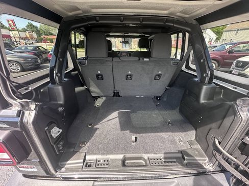 Used 2020 Jeep Wrangler Unlimited Sport AWD/4WD image 7