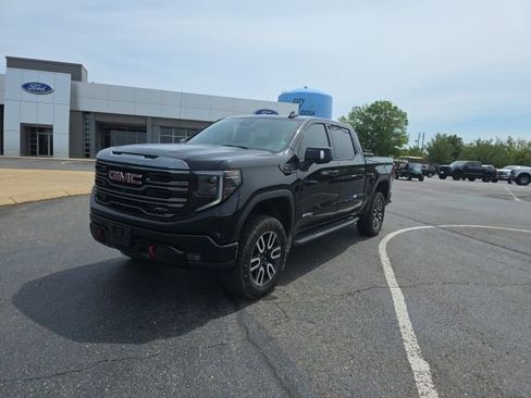 Used 2023 GMC Sierra 1500 AT4 w/ AT4 Premium Package image 7
