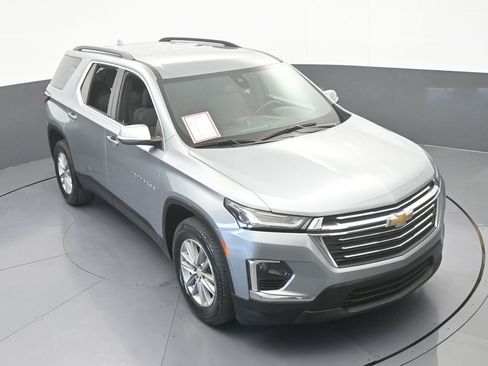 Used 2023 Chevrolet Traverse LT FWD image 53