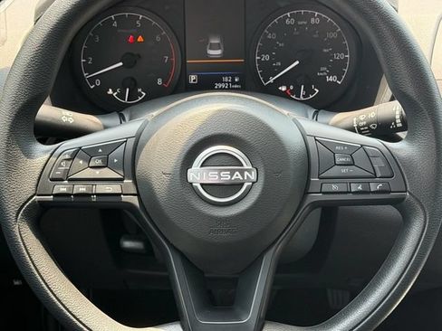 Used 2024 Nissan Altima 2.5 S FWD image 14