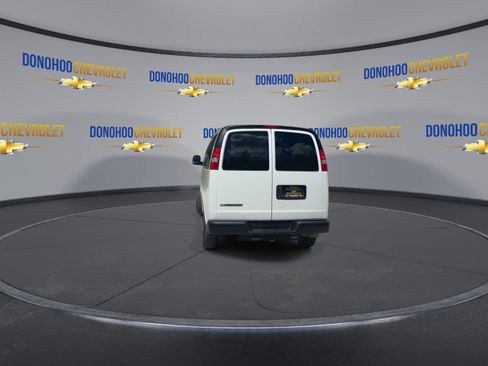 Used 2024 Chevrolet Express 3500 LS RWD image 10