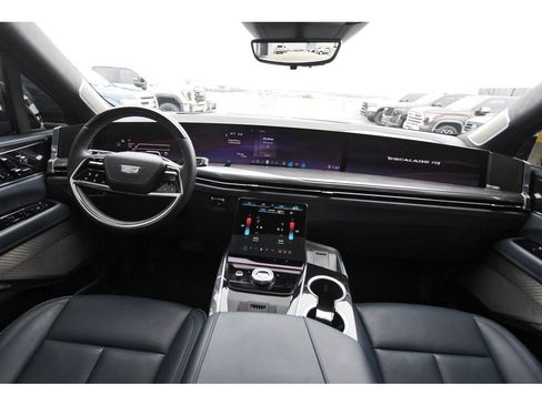 Used 2025 Cadillac Escalade IQ Sport 2 AWD/4WD image 9