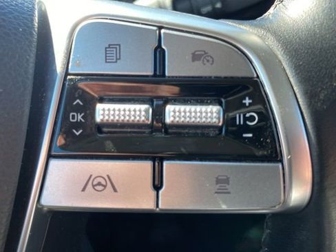 Used 2025 Kia Telluride S image 21