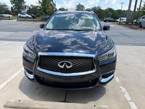 Used 2018 INFINITI QX60 FWD w/ Deluxe Technology Package image 2