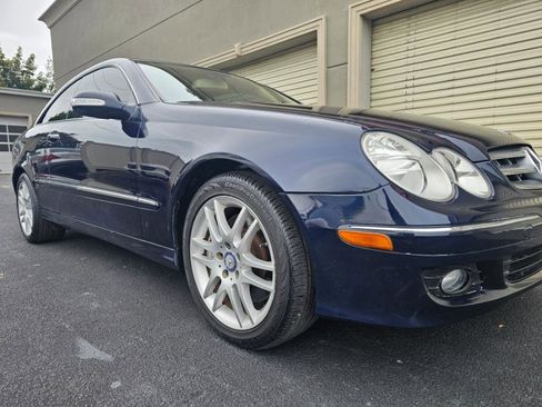 Used 2009 Mercedes-Benz CLK 350 Coupe w/ Premium I Pkg image 23