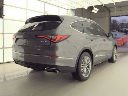 Used 2023 Acura MDX SH-AWD w/ Advance Package image 6