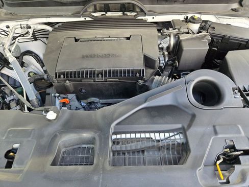 Used 2025 Honda Pilot Elite image 35