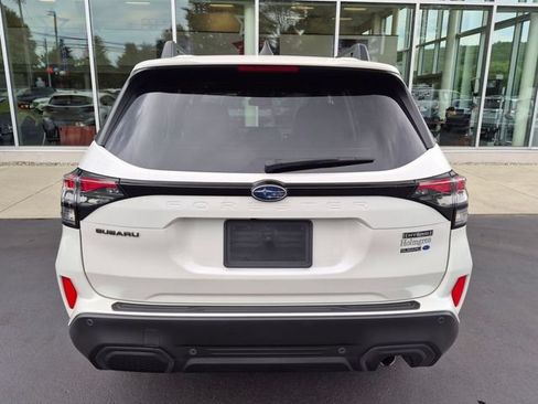 Used 2025 Subaru Forester Limited AWD/4WD image 4