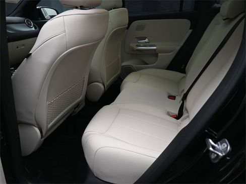 New 2026 Mercedes-Benz GLA 250 image 23