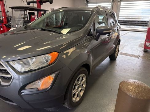Used 2018 Ford EcoSport SE w/ SE Convenience Package image 2