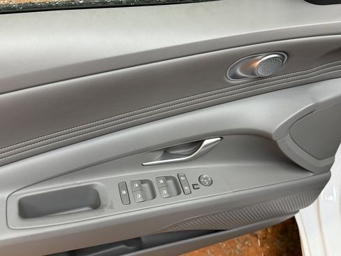 New 2026 Hyundai Elantra Sport image 21