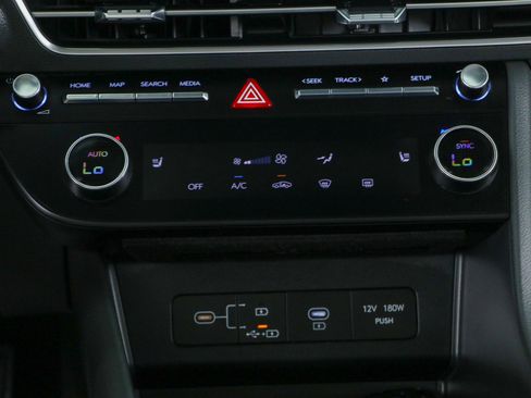 Used 2025 Hyundai Sonata SEL FWD image 20