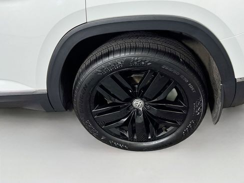 Used 2019 Volkswagen Atlas SEL Premium image 28