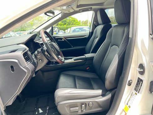 Certified 2022 Lexus RX 350 FWD w/ Premium Package image 12