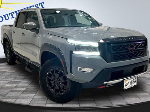 Used 2023 Nissan Frontier PRO-4X w/ Pro-4X Premium Package AWD/4WD image 3