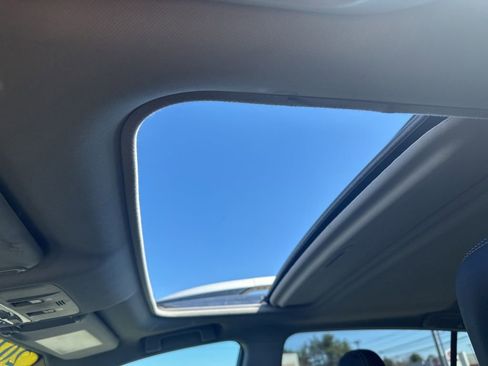 Used 2013 Toyota RAV4 Limited image 30