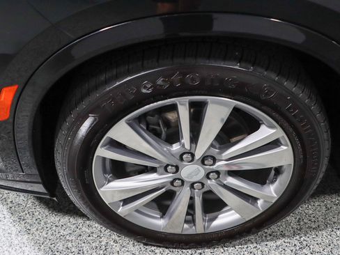 Used 2023 Cadillac XT6 Premium Luxury w/ Technology Package FWD image 11
