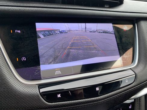 Used 2021 Cadillac XT5 Premium Luxury image 17