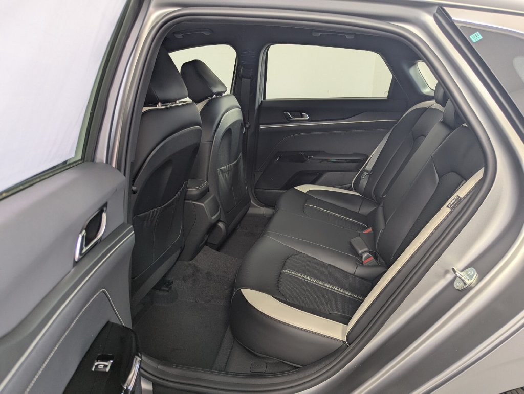 New 2026 Kia K5 GT-Line FWD image 21