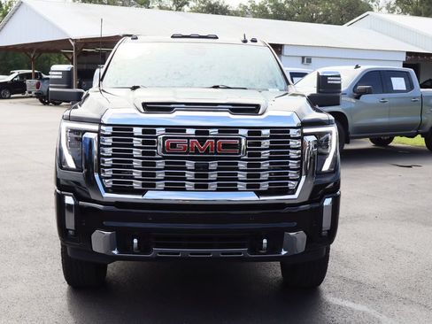 Certified 2024 GMC Sierra 3500 Denali w/ Denali Reserve Package AWD/4WD image 4