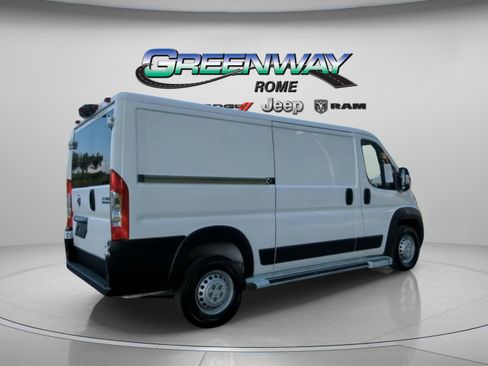 Used 2025 RAM ProMaster 2500 w/ U-Haul Equipment Group FWD image 33