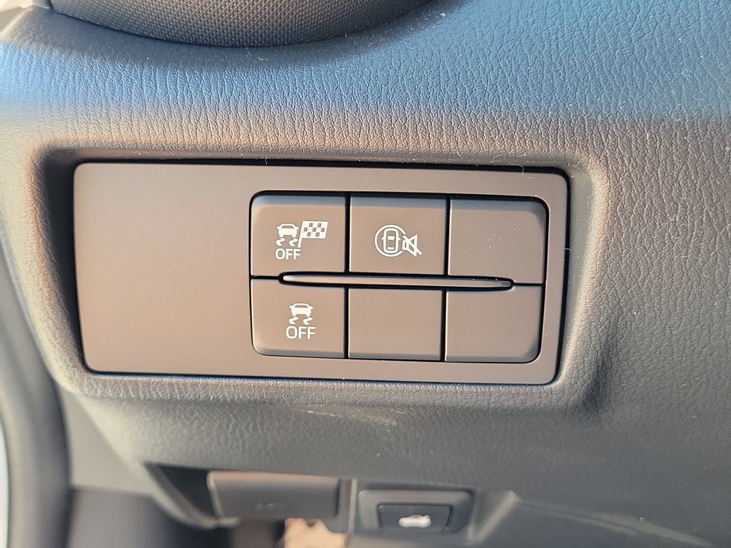 New 2026 MAZDA MX-5 Miata RF Club w/ Interior Package RWD image 19