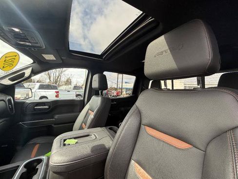 Used 2021 GMC Sierra 1500 AT4 w/ AT4 Premium Package AWD/4WD image 34