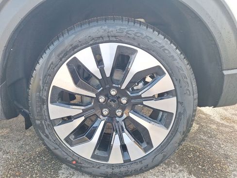 New 2026 Ford Explorer Platinum w/ LUX Leather Package image 14