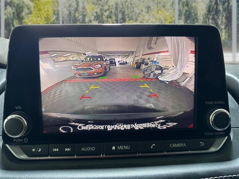 Used 2022 Nissan Rogue S AWD/4WD image 23