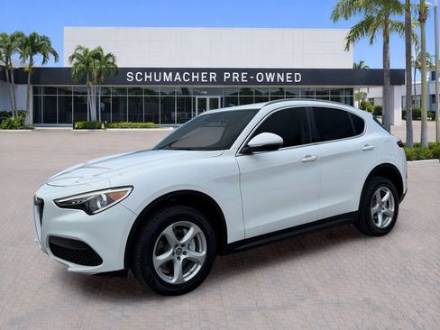 Used 2019 Alfa Romeo Stelvio RWD image 3