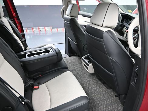 Used 2025 Honda Odyssey Elite image 47
