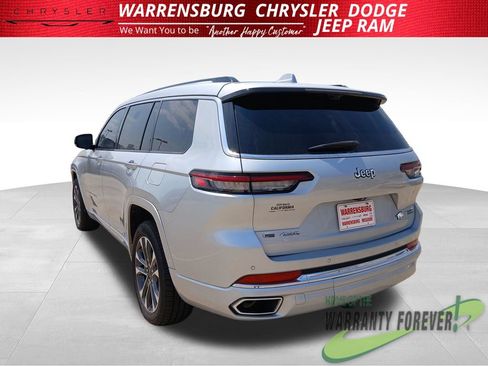Used 2021 Jeep Grand Cherokee L Overland w/ Advanced Protech Group III AWD/4WD image 6