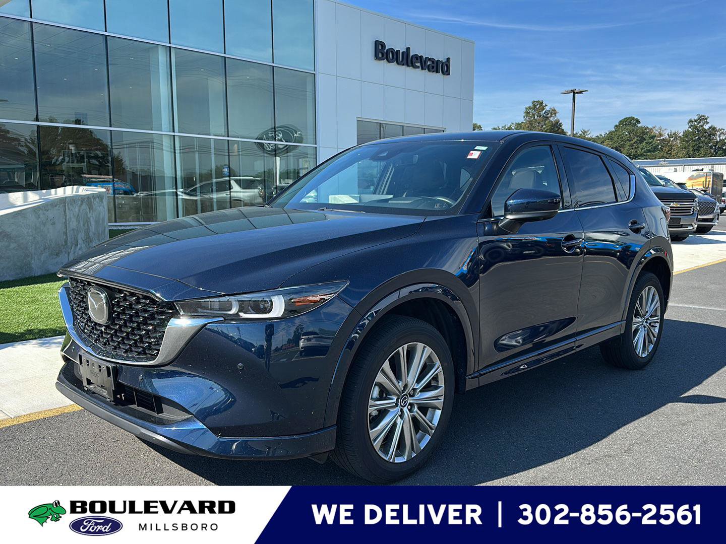Used 2023 MAZDA CX-5 Signature AWD/4WD image 1