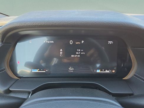 New 2025 Jeep Grand Cherokee L Laredo w/ Luxury Tech Group I RWD image 25