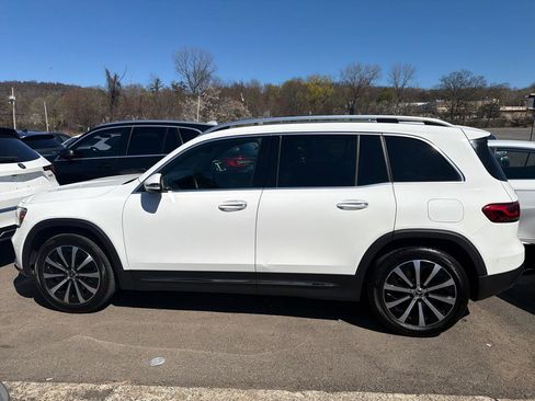 Used 2023 Mercedes-Benz GLB 250 4MATIC image 16