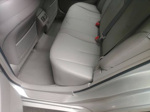 Used 2009 Toyota Camry XLE FWD image 14
