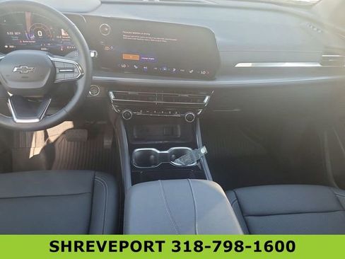 Certified 2025 Chevrolet Traverse LT w/ Midnight/Sport Edition FWD image 20