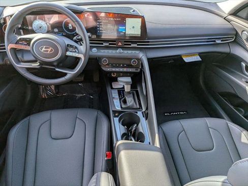 New 2026 Hyundai Elantra Limited FWD image 25