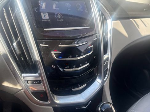Used 2013 Cadillac SRX Luxury FWD image 14