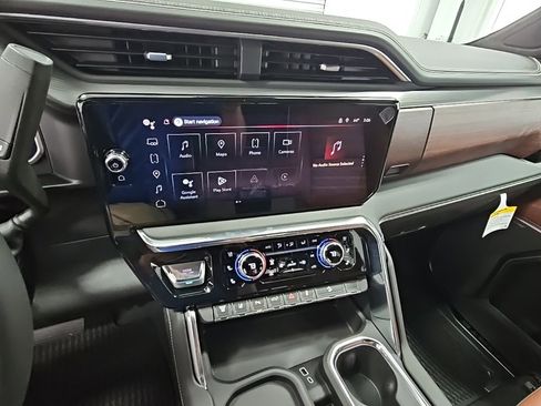 New 2026 GMC Sierra 2500 Denali Ultimate image 12