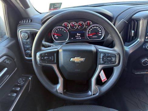 Used 2019 Chevrolet Silverado 1500 LT AWD/4WD image 14