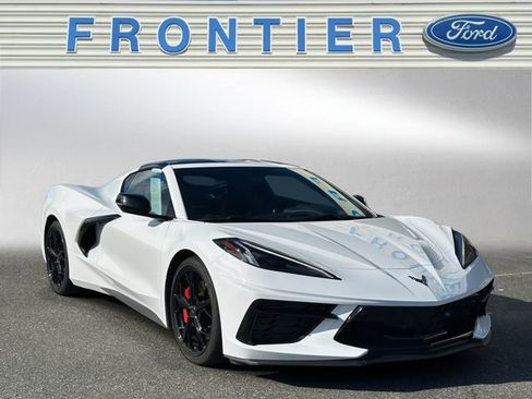 Used 2020 Chevrolet Corvette Stingray Premium Cpe w/ 3LT Preferred Equipment Group image 8