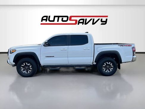 Used 2023 Toyota Tacoma TRD Off-Road w/ Black Out Package (TMS) image 4