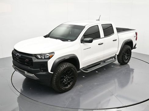 Certified 2024 Chevrolet Colorado Trail Boss w/ Advanced Trailering Package image 29