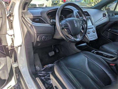 Used 2015 Lincoln MKC FWD image 11