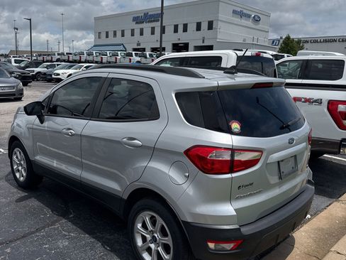 Used 2020 Ford EcoSport SE w/ SE Convenience Package FWD image 4