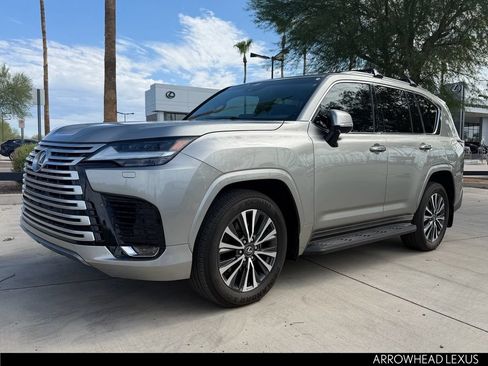 Used 2024 Lexus LX 600 4WD w/ Interior Upgrade Package image 2