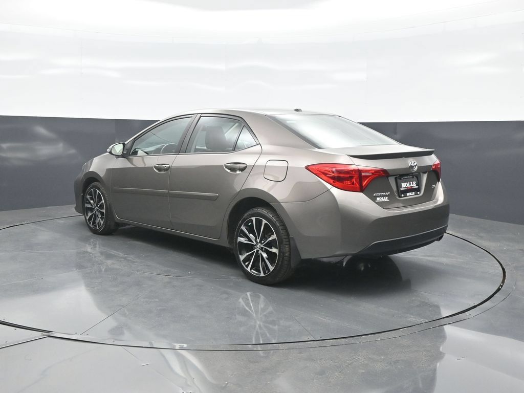 Used 2018 Toyota Corolla SE FWD image 5