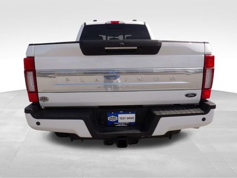 Used 2022 Ford F350 Platinum AWD/4WD image 5